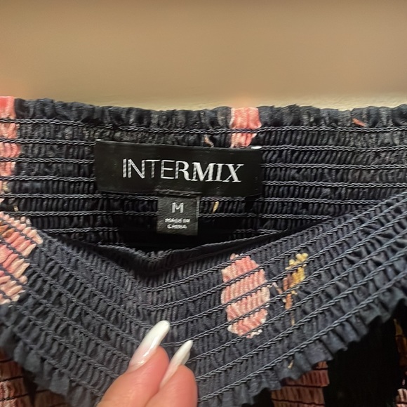 Navy chiffon w pink flowers chic top. Size medium. - Picture 3 of 3